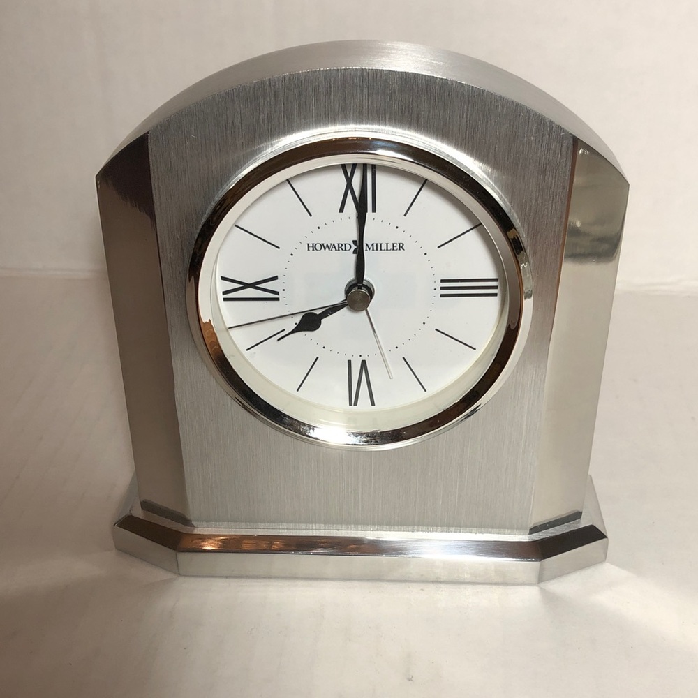 HOWARD MILLER Table Clock - Picture 3 of 7